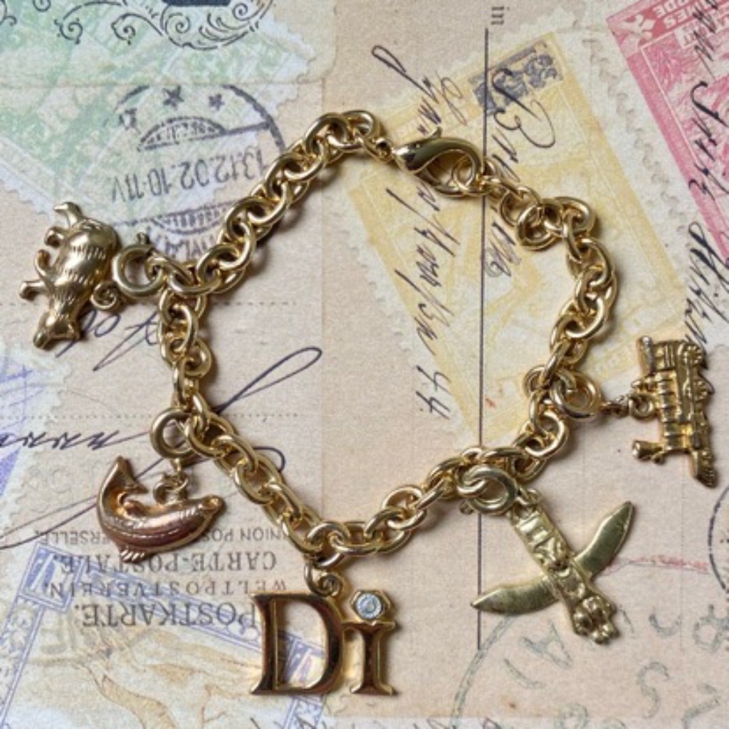 Vintage Diamonds International Charm Bracelet